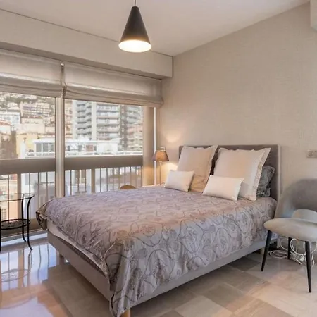 דירה 3br With Views - What'app - 0034-635-518-057 - For Reservations! *